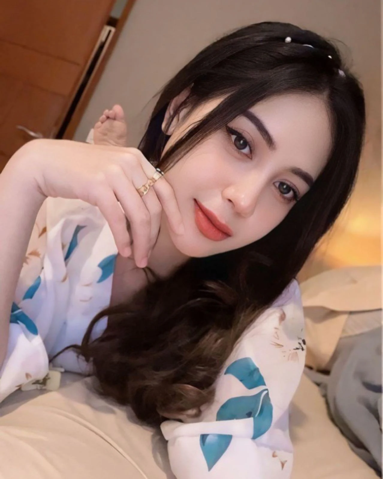 Gadis Indo: Imut, Polos, Memikat, gadis imut, cewek polos, wanita indo