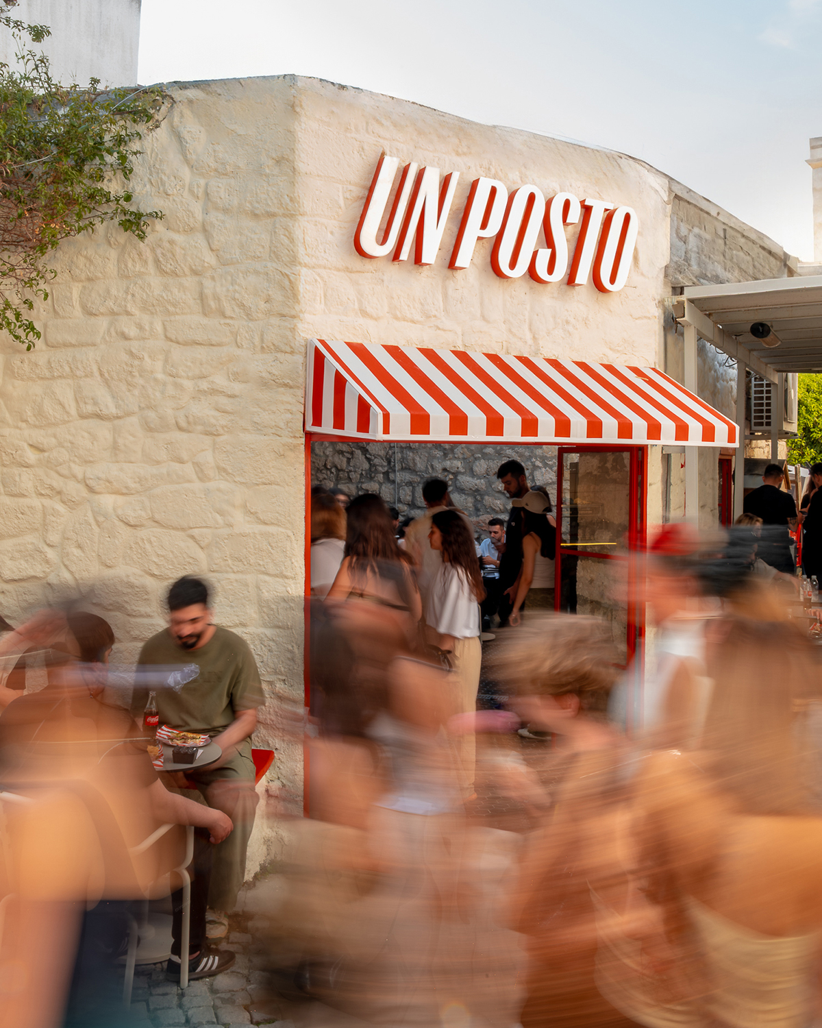 Image from the Focaccia Elevated: Un Posto's Branding and Visual Identity Story article on Abduzeedo