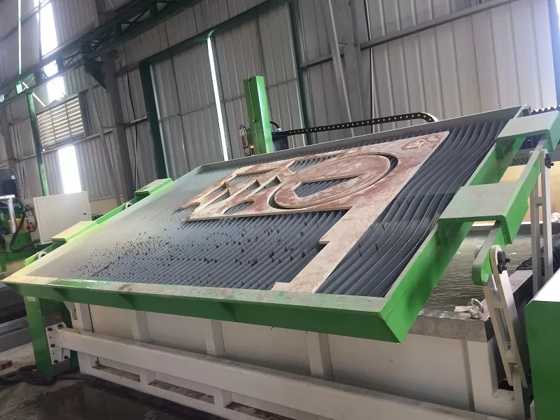 Hoạt động cắt, tạo hình đá loại trừ khỏi mã ngành 0810