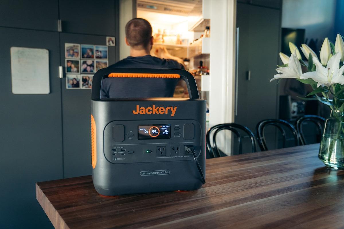 jackery explorer 2000 pro portable power station