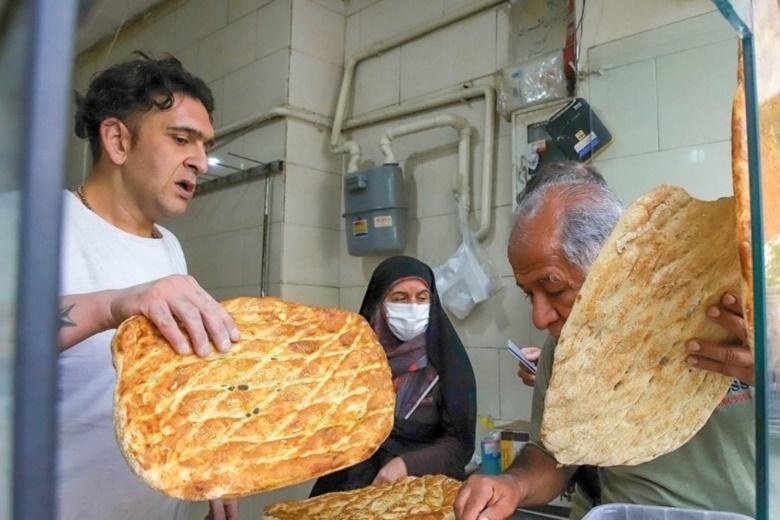 https://www.iran-emrooz.net/foto0/brot_preise_tehran2023.jpg