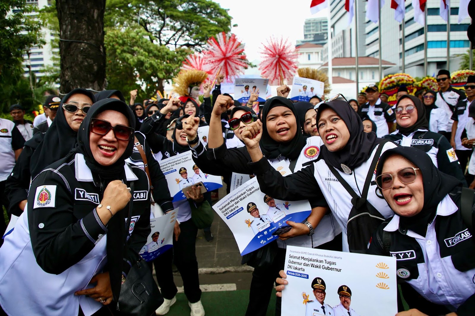 Foto Kemeriahan Pelantikan Gubernur dan Wakil Gubernur DKI Jakarta