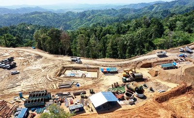 Aerial view of proposed Mill Plant Site of the Balabag Gold Project, showing two ball mills, the SAG Mill, flotation cells, and two tanks, following their arrival from Canatuan (CNW Group/TVI Pacific Inc.)