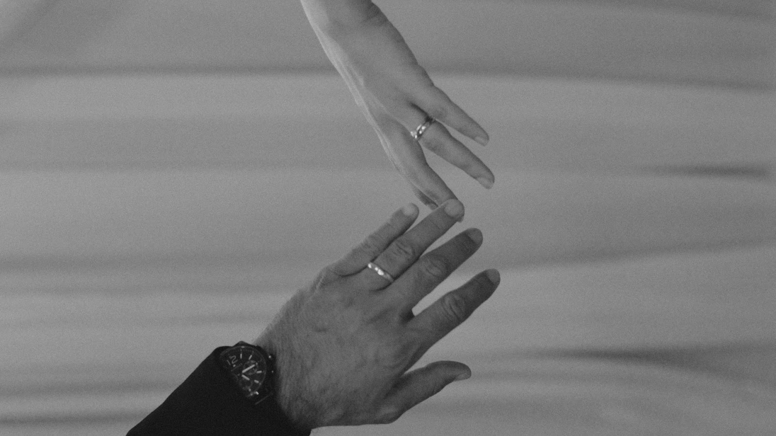 Without a husband, there is a space that cannot be replaced.&nbsp;