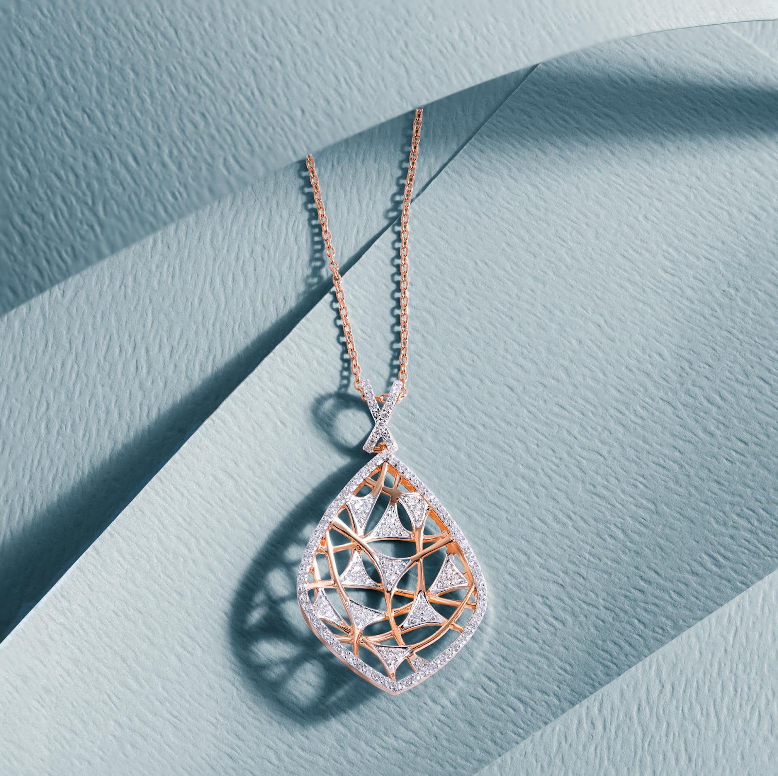 A pendant | Source: Pexels