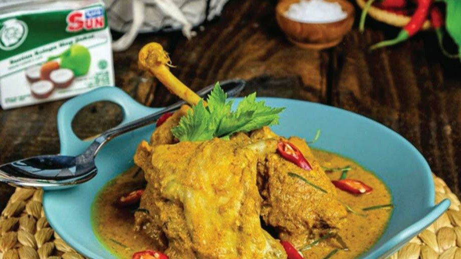 Gulai Ayam / Indonesian Chicken Curry