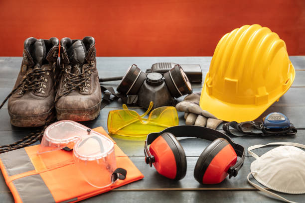 Construction Workwear: Safety, Comfort, and Functionality