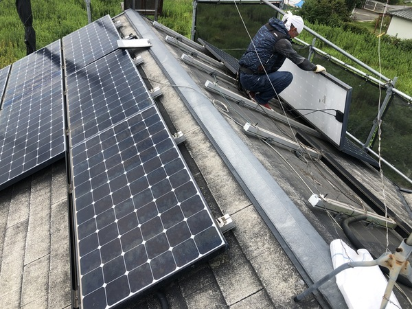 ガルバリウム鋼板屋根カバー工法施工前