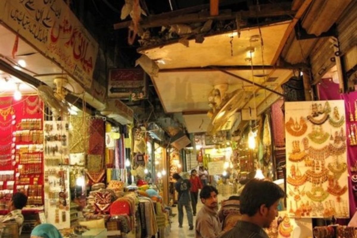 Kinari Bazaar