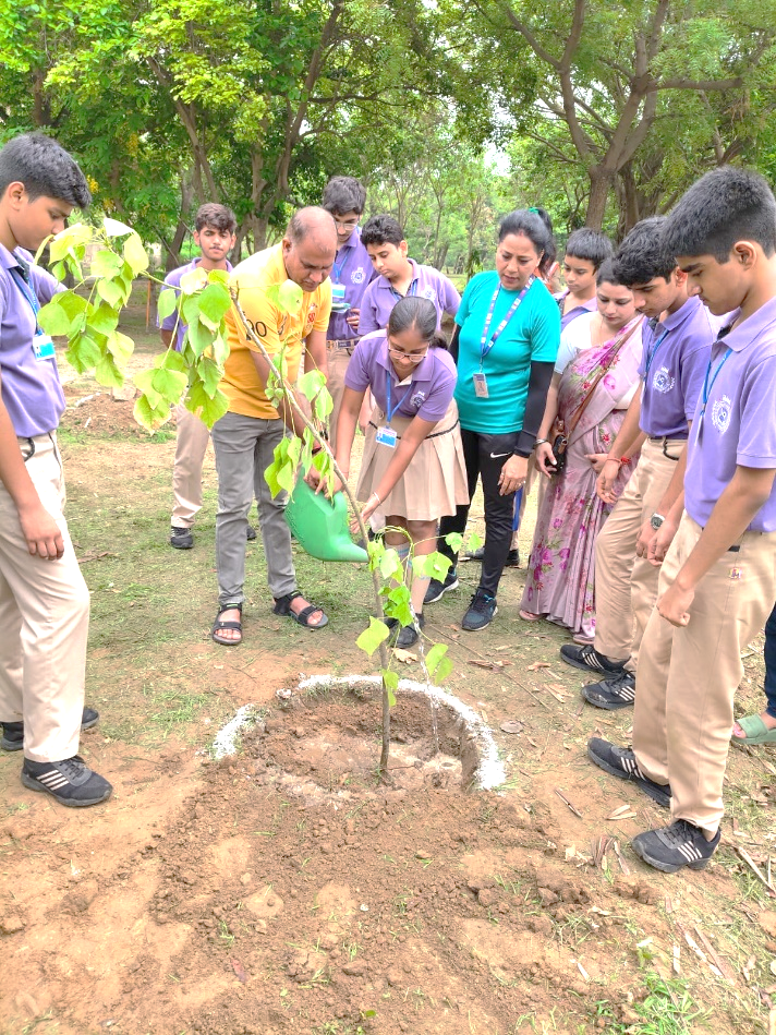 \\TEACHER\Teacher Share\plantation drive-2024\pic for facebook\WhatsApp Image 2024-07-06 at 11.12.31 AM.jpeg