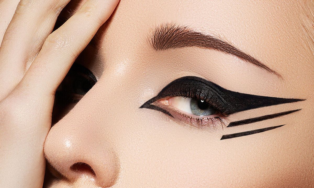 Features of the Eye Liner Best Products