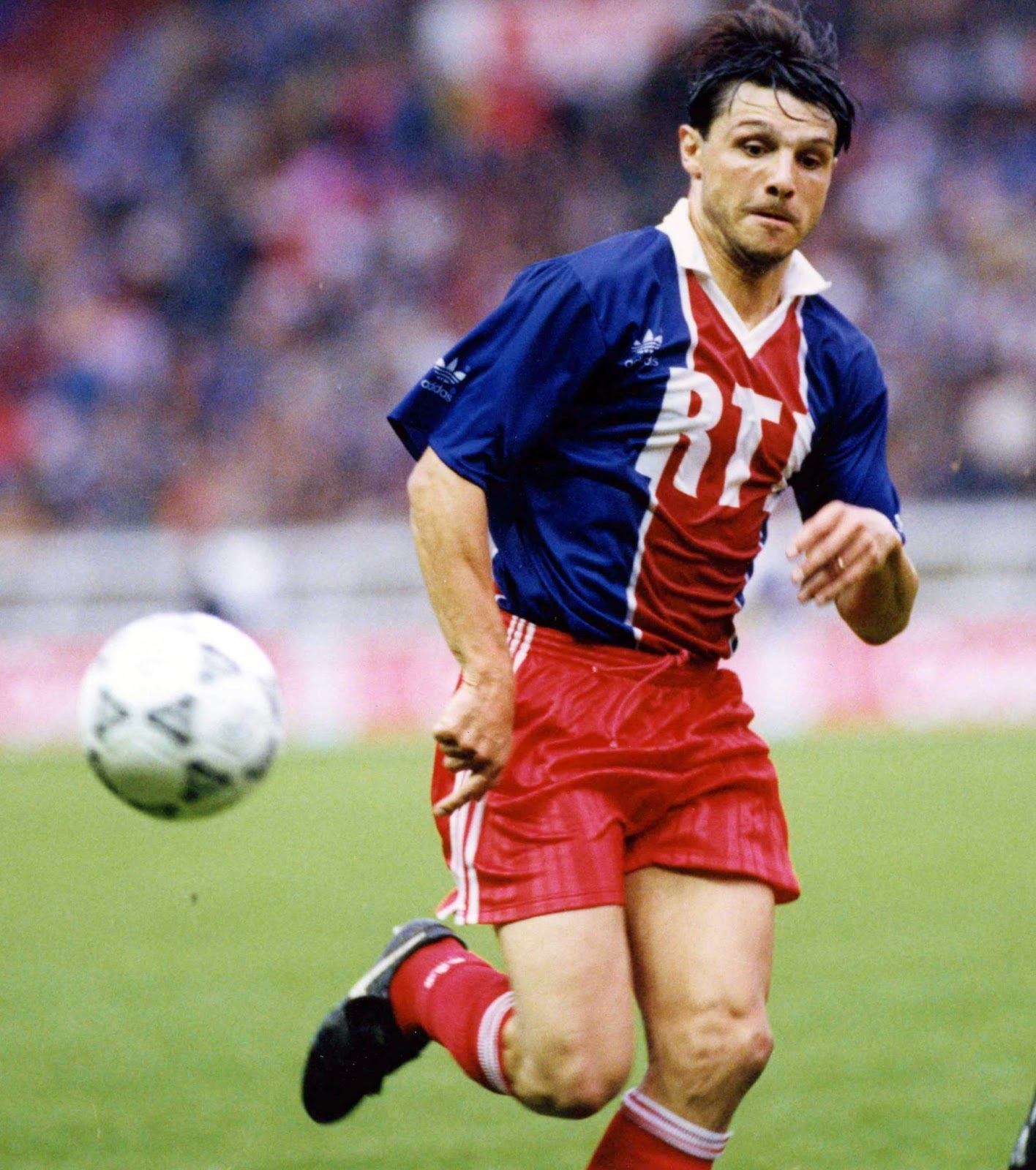 classic PSG | Buy Vintage Football Shirts, Retro Football Shirts, Classic Football Shirts & Soccer Jerseys at Cult Kits.