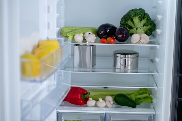 Freezing vs. Refrigeration for Food Storage