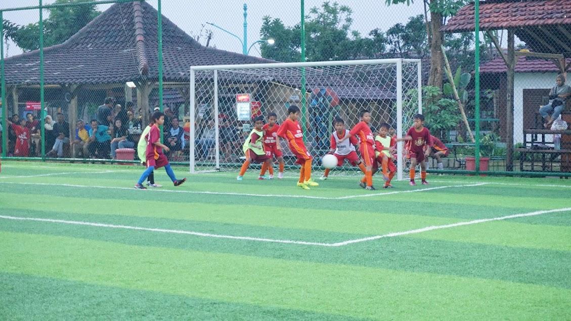 Latihan Usia Dini