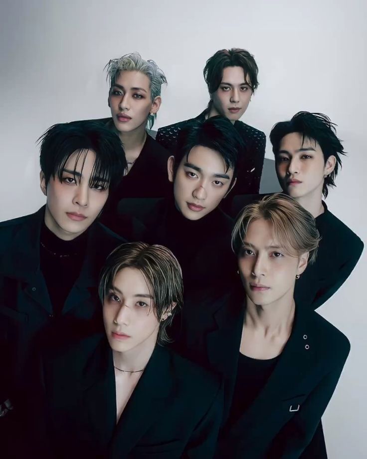 This contains an image of GOT7