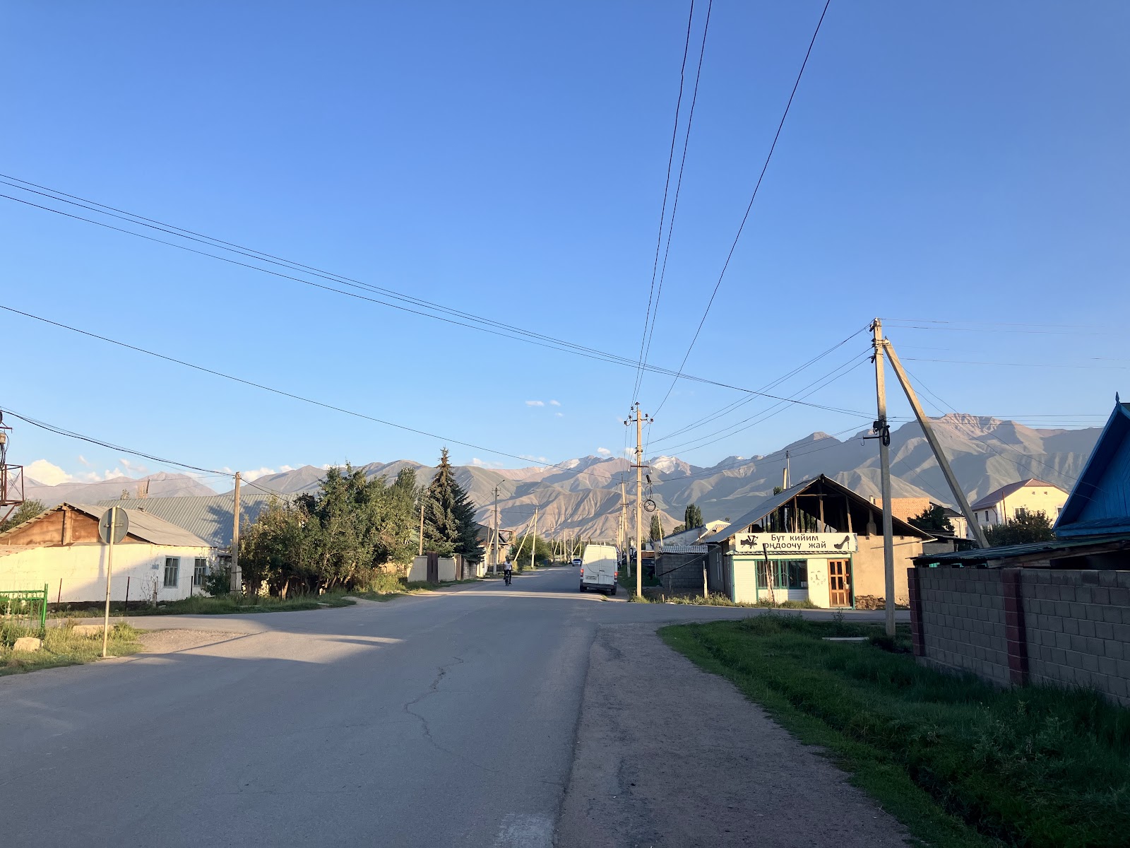 Hitchhiking on the Road in Kyrgyzstan | The View of Mountains in Kochkor 