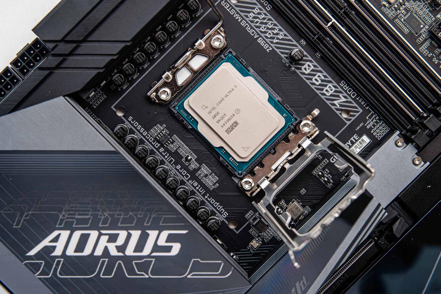 A close up of a computer chip

AI-generated content may be incorrect.