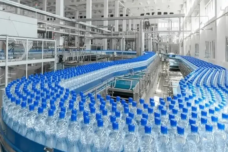 Sản xuất nước uống đóng chai để bán buôn không thuộc mã 5630