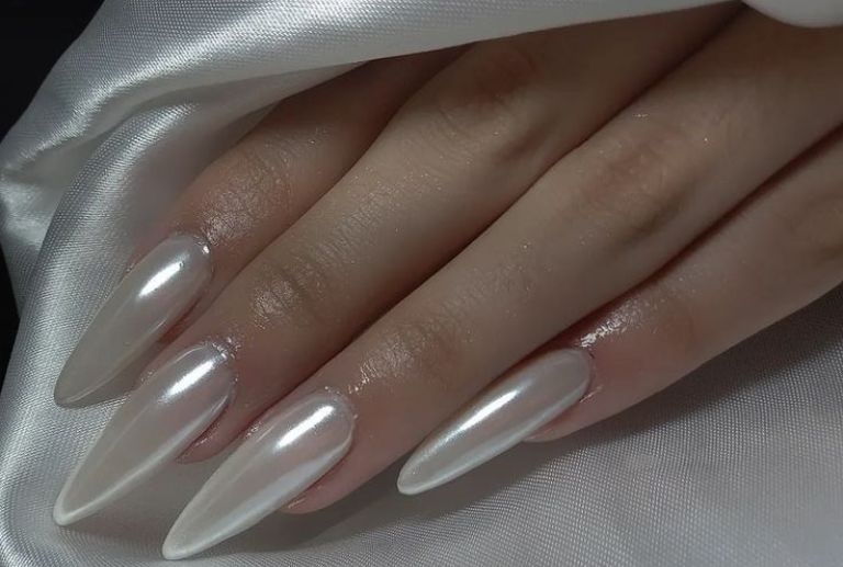 Pearl Nail Design
