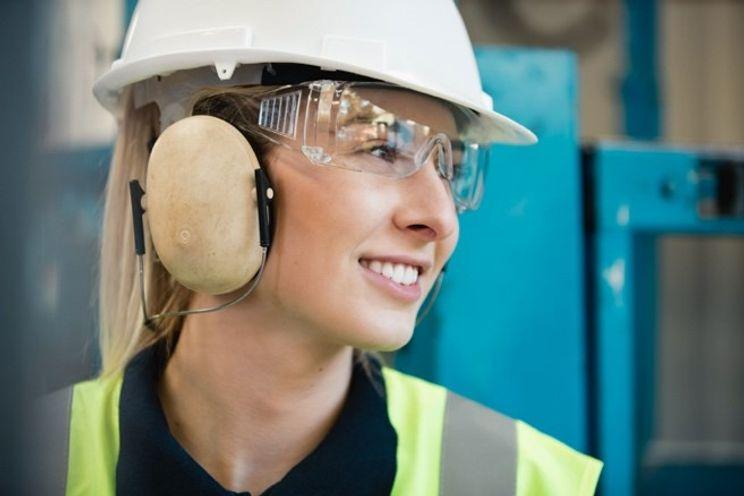 The Benefits of Safety Glasses | TFX