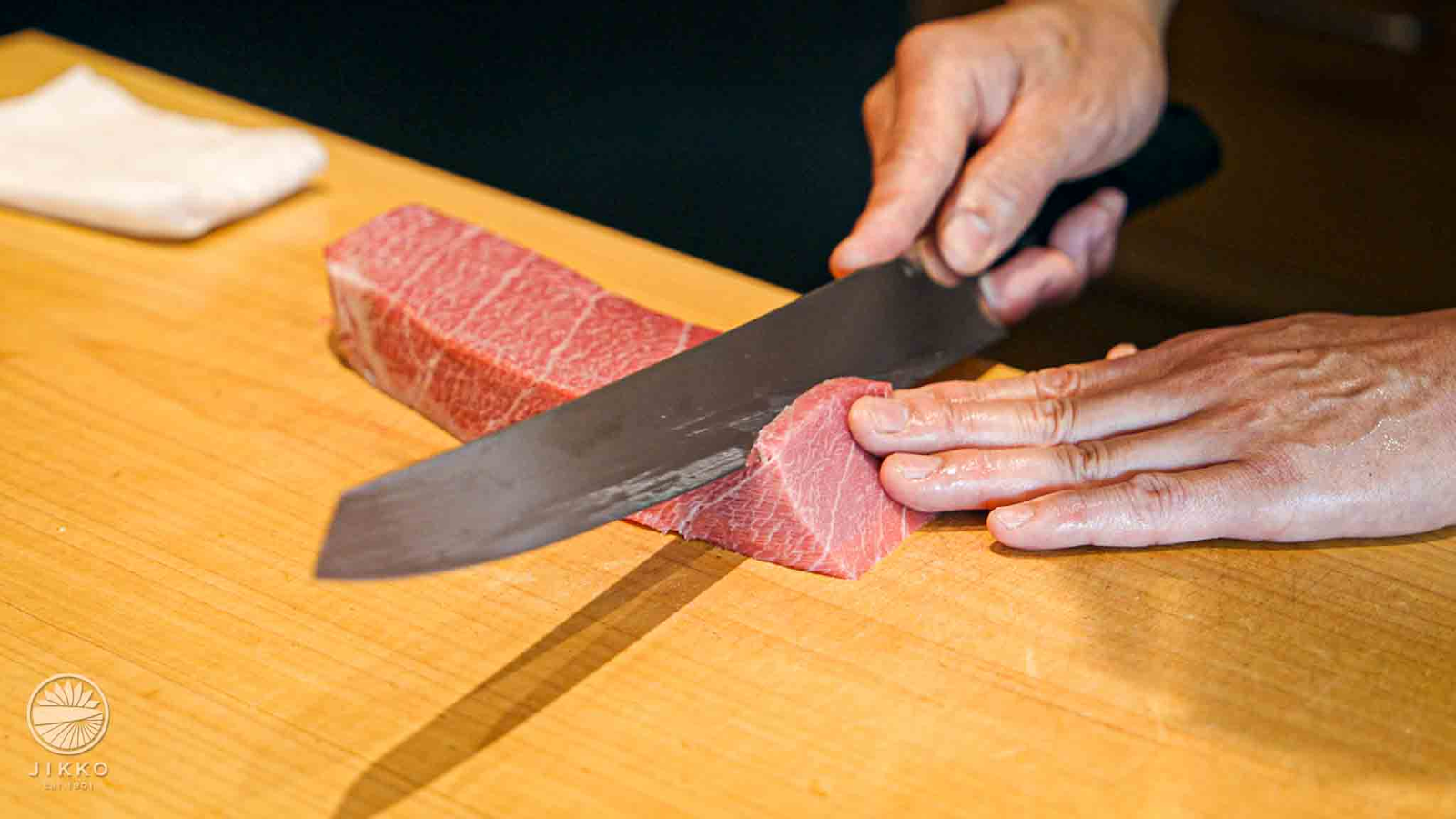 What is the best knife for making sashimi?