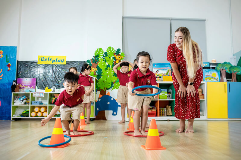 Rèn luyện kỹ năng xã hội