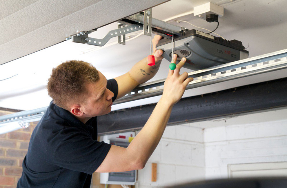 Garage Door Repair Services in Warrenton, VA 