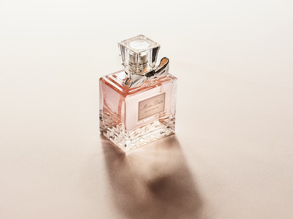 How Scent Trends Evolve Over Time and Influence Choices