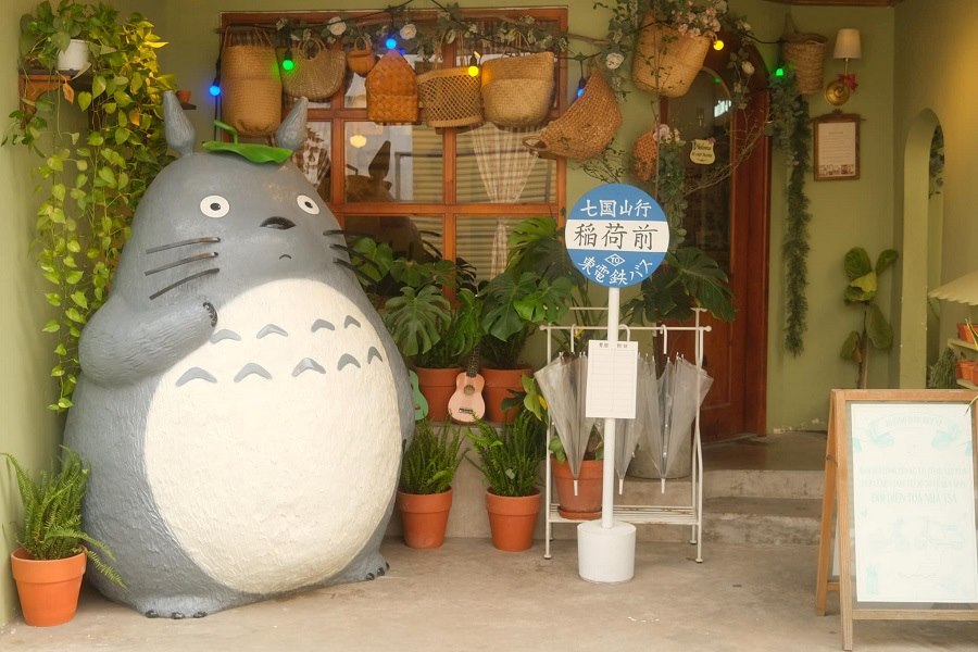 Totoro figure outside