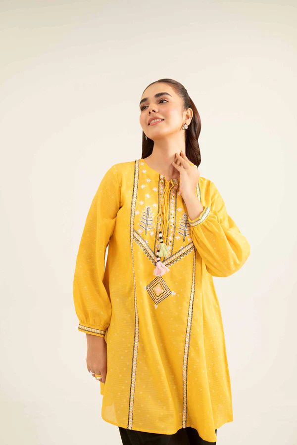 Best ready to wear pakistani suits online
