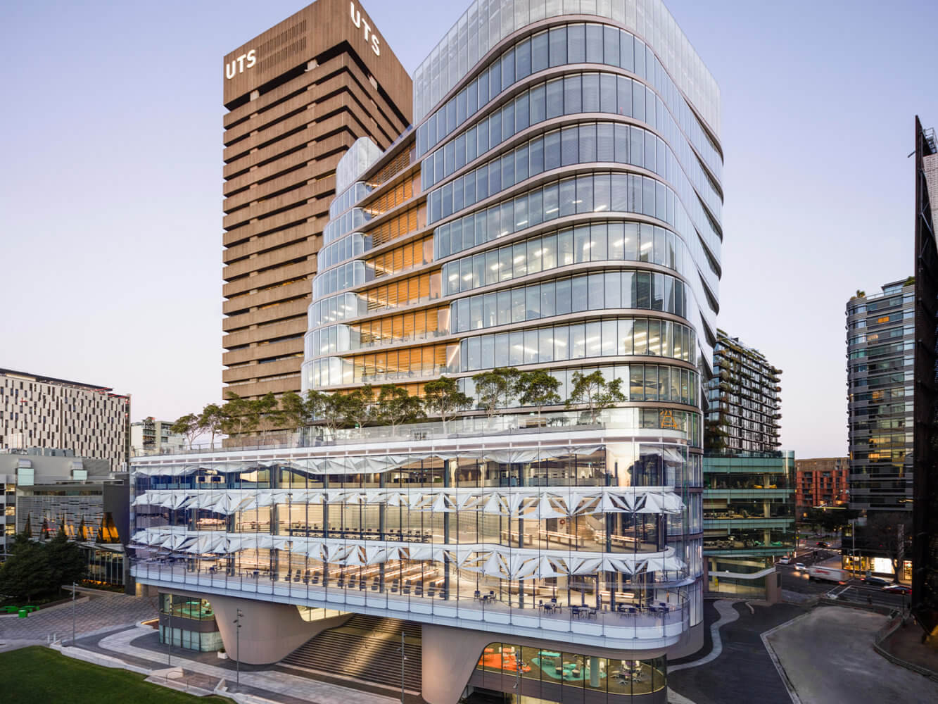 University of Technology Sydney, QS Ranking, Faculties, Scholarships, UTS Application Form, Courses, Open Day, and Campus Facilities.