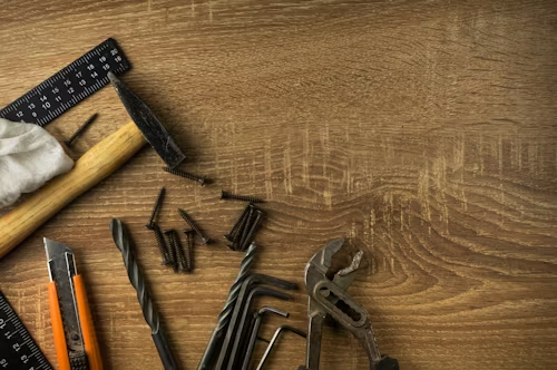 10 Must-Have Tools For Beginner Woodworkers
