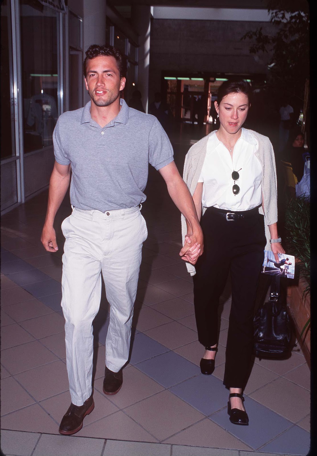 Andrew Shue is seen walking hand-in-hand with his then-wife, Jennifer Hageney, circa 1994 | Source: Getty Images | Source: Getty Images