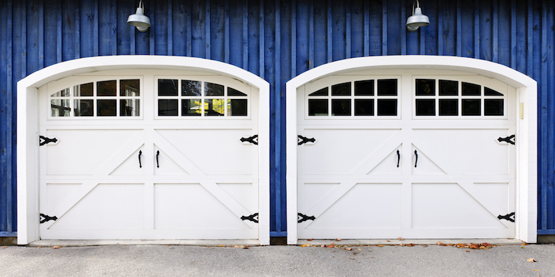 garage doors with windows styles