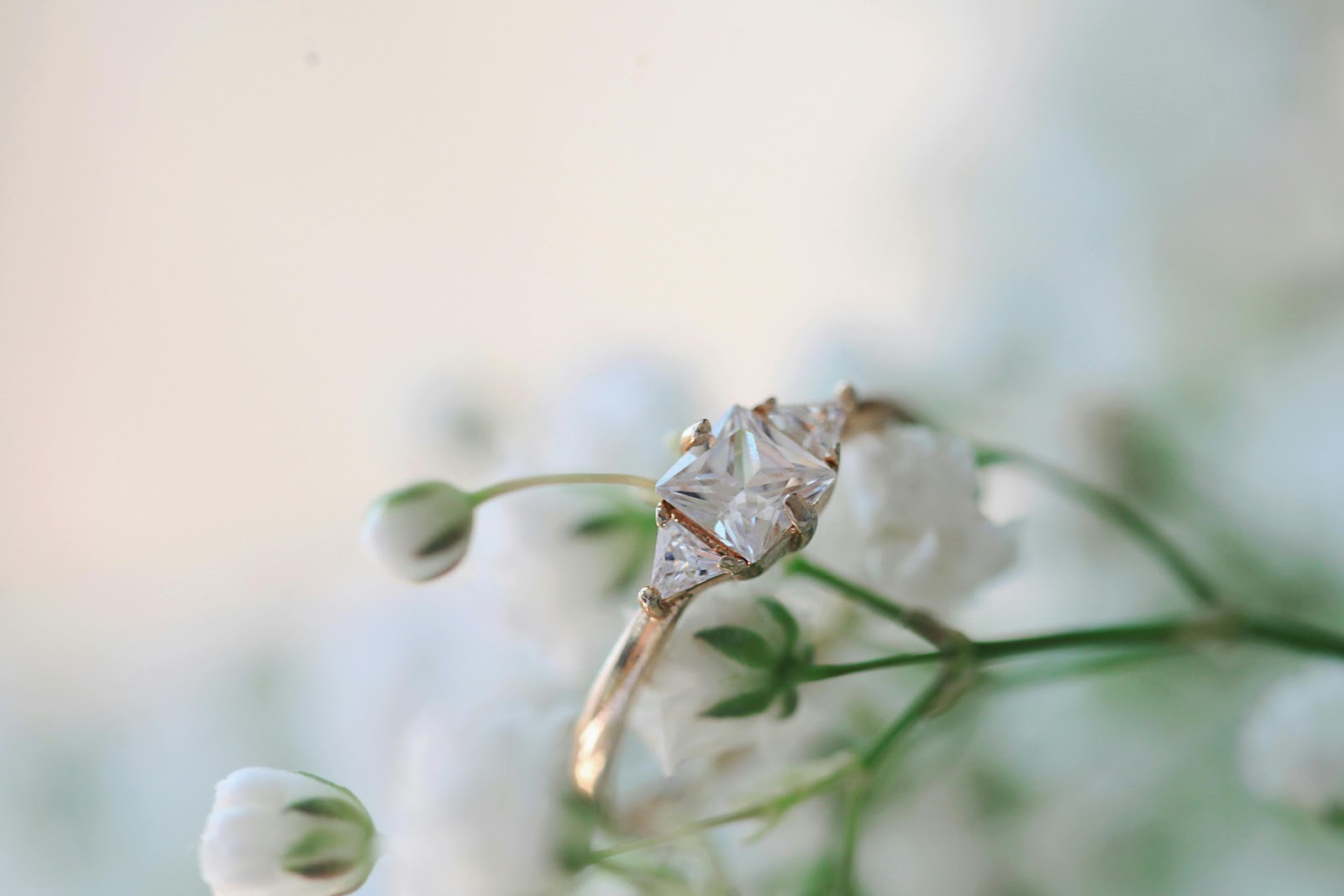 An engagement ring | Source: Pexels