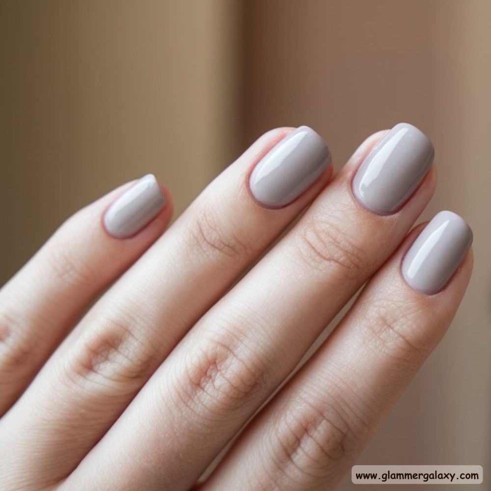 Neutral Nails having Chic Grey Tones
