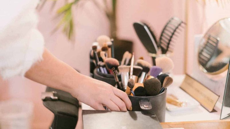 Additional Tips and Tricks to Clean Makeup Brushes
