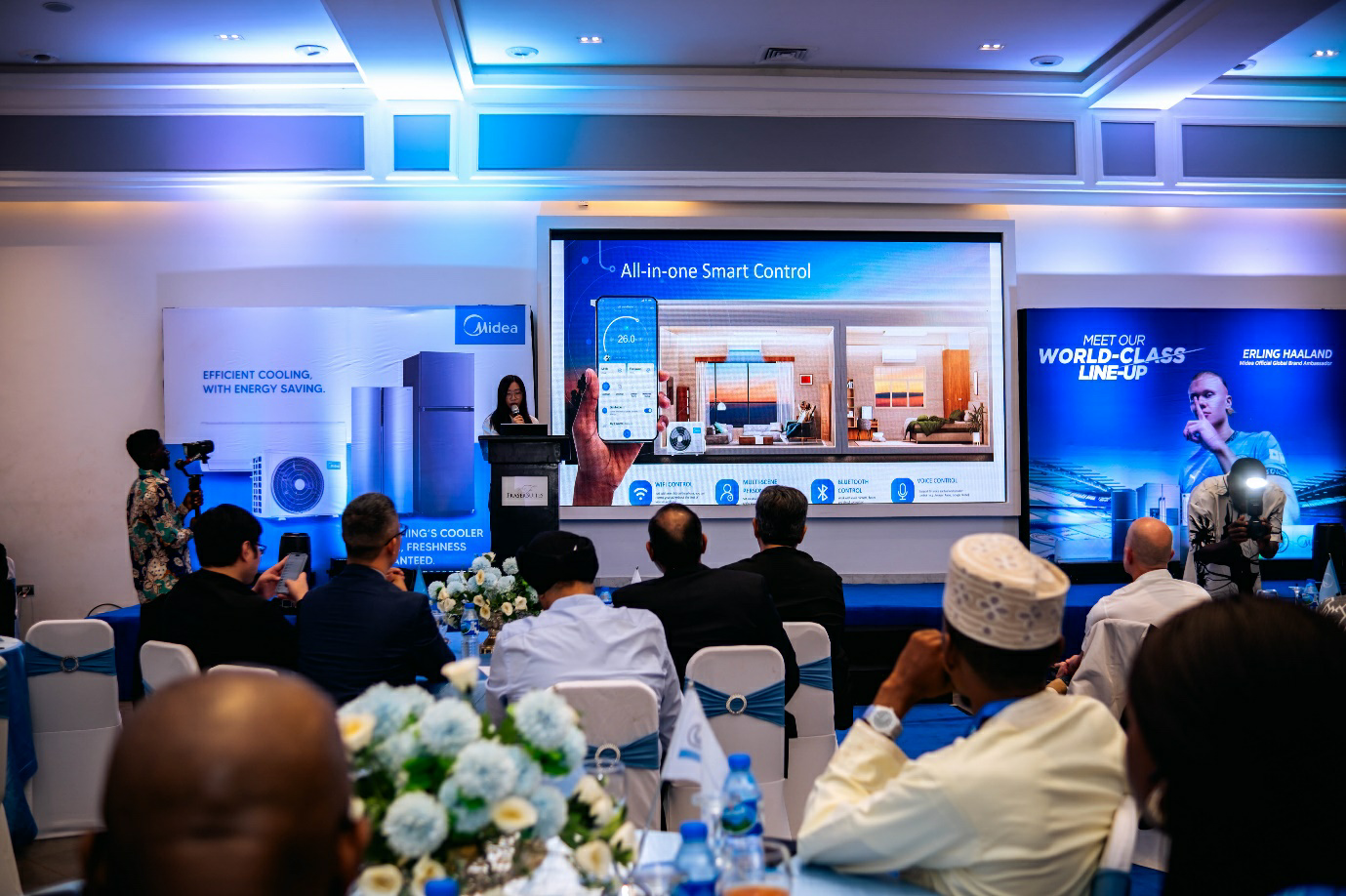 Midea Hosts Dealers