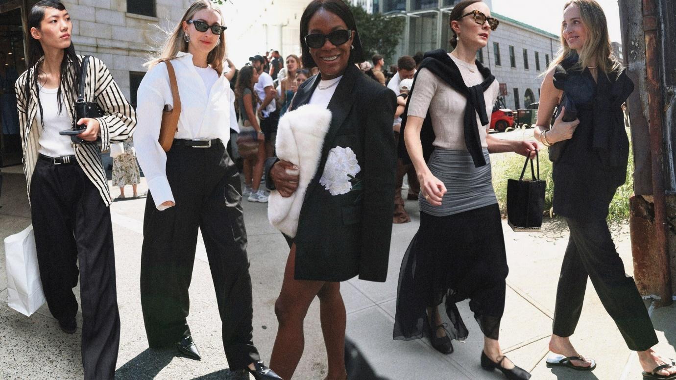 At New York Fashion Week, Street Stylers Put a Twist on Minimalism | Vogue