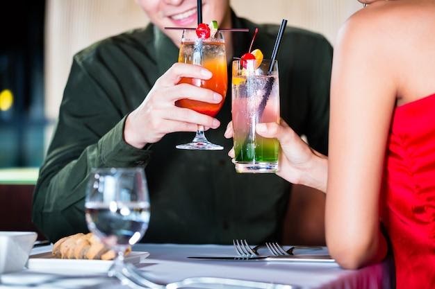 Savoring Moments: The Art of Cocktail Dates