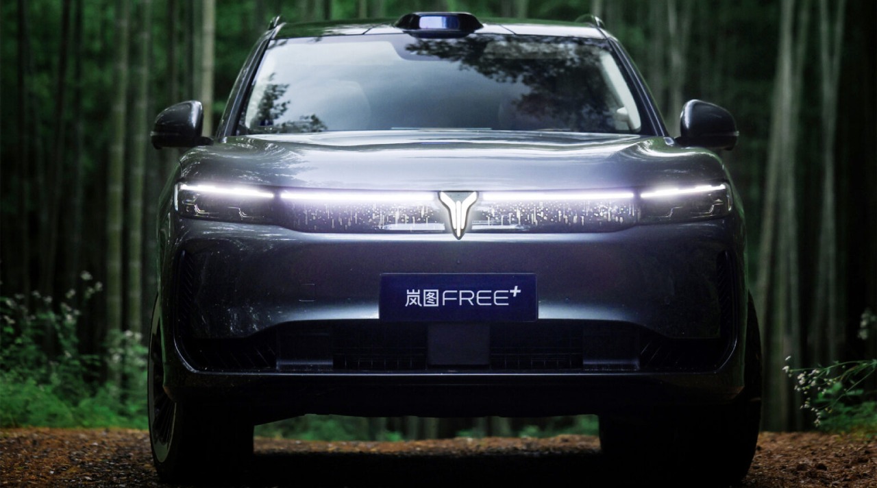 Voyah Free+ combines advanced Huawei tech with electric and hybrid crossover design, offering long range and luxury features tailored for the Chinese market.