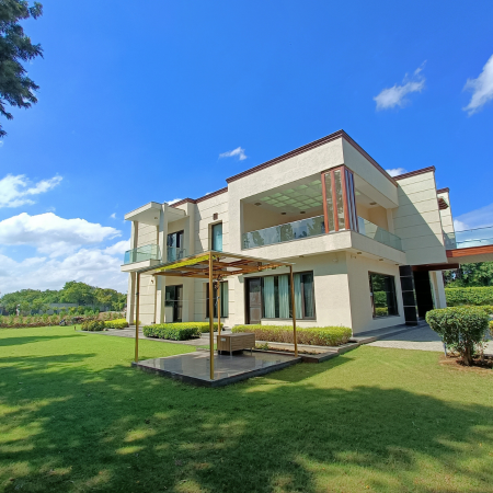 Farmhouse for Parties in 2025