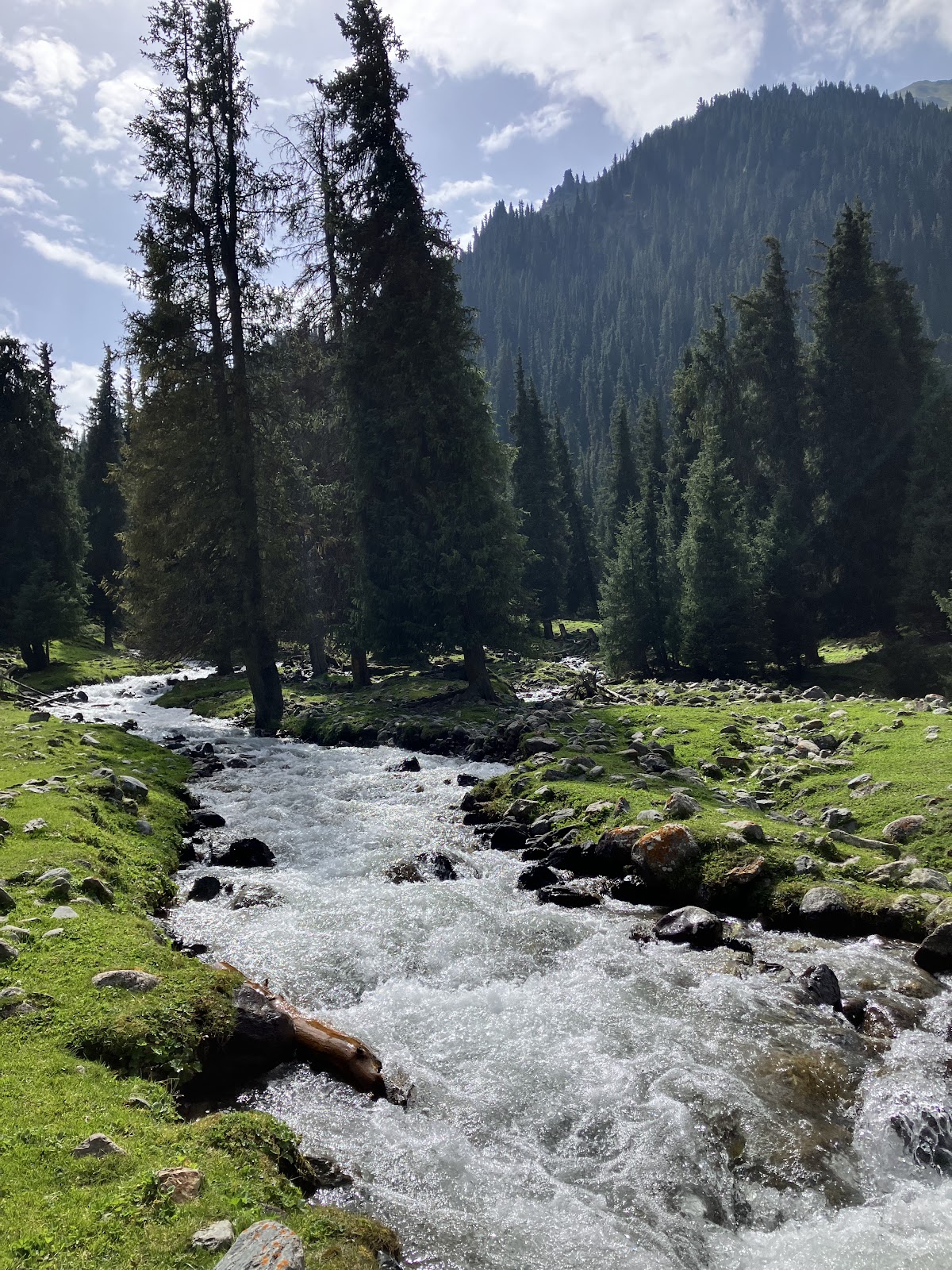 Altyn Arashan | View of the Valley in Kyrgyzstan 