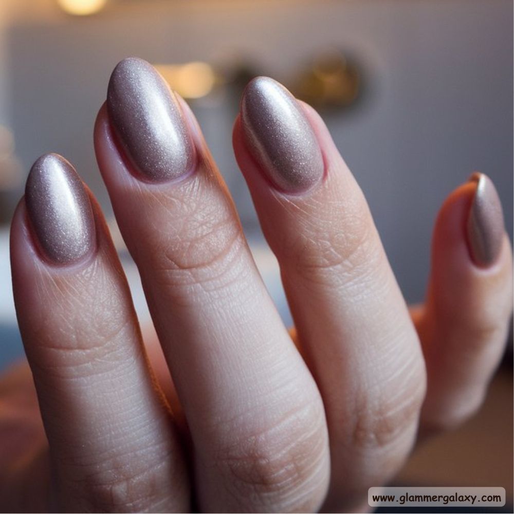 Neutral Winter Nails having Nude Shimmer Accents
