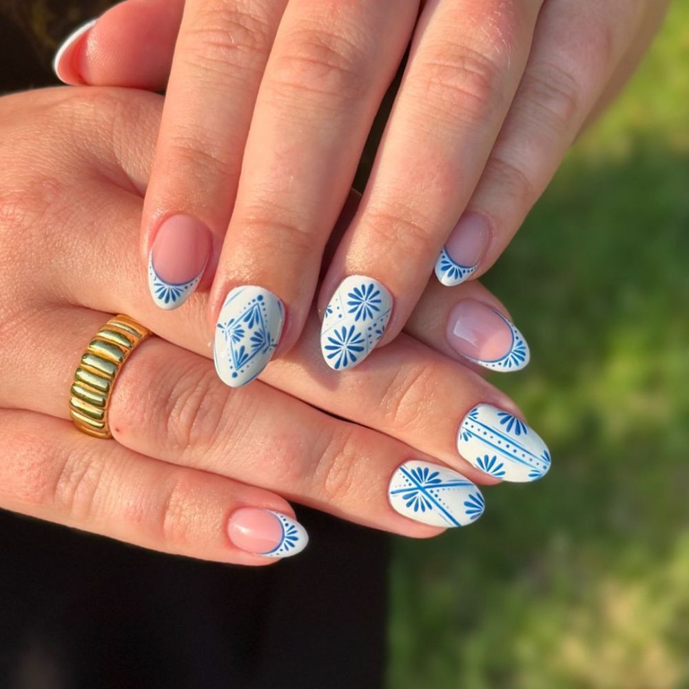 Simple White Nail Design having Blue and White Nails 