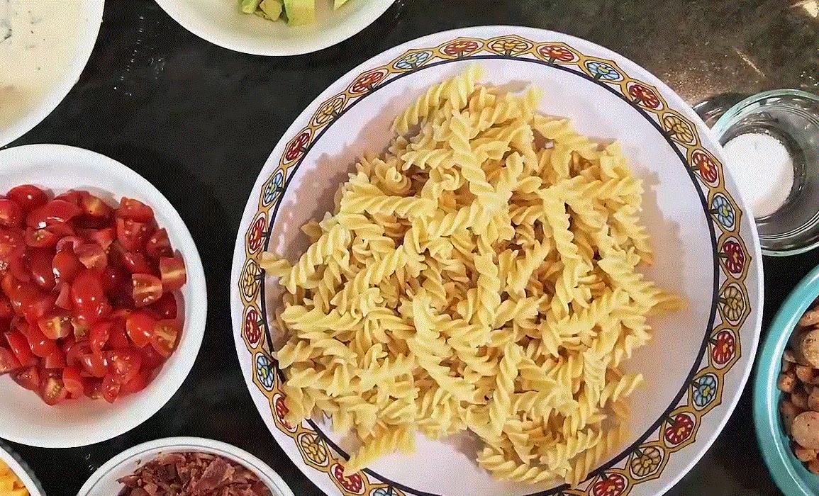 Cook the Pasta
