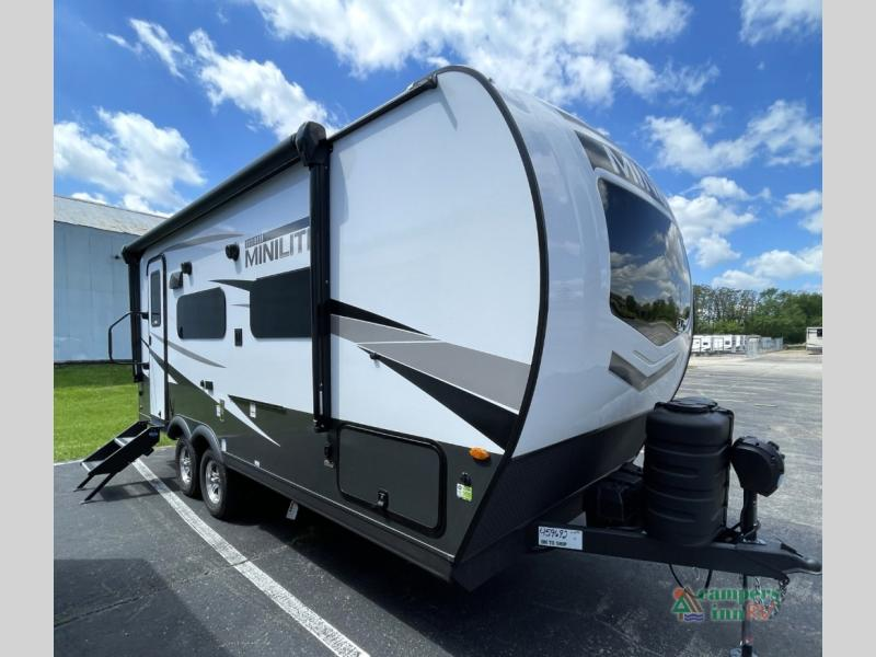 Best Travel Trailers for Couples