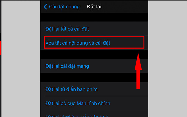 man-hinh-iphone-11-bi-am-va-mo-xoa-tat-ca-noi-dung-va-cai-dat