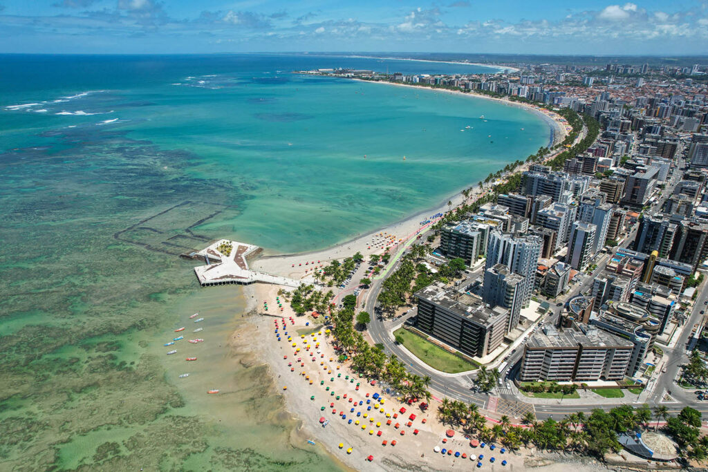 Vista aérea da Praia de Ponta Verde - Maceió - AL