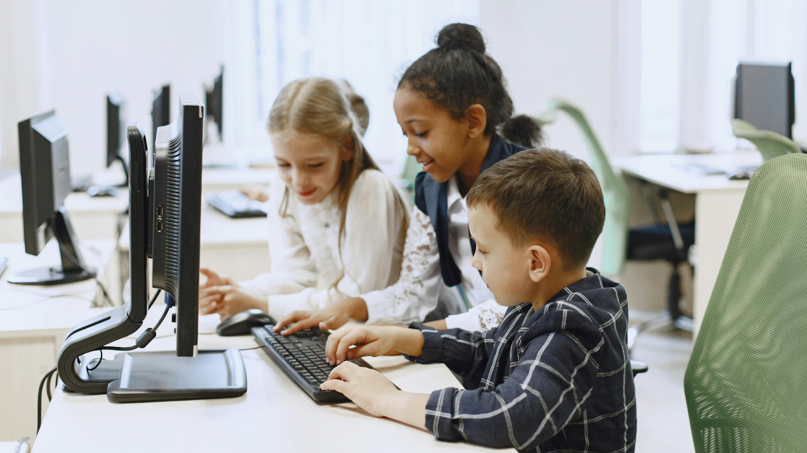 Strengthening Working Memory with Computers at School